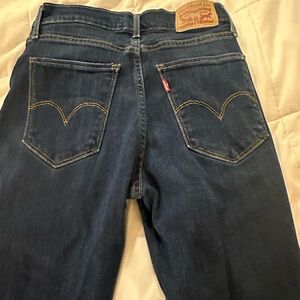 Levi’s 724 high rise straight